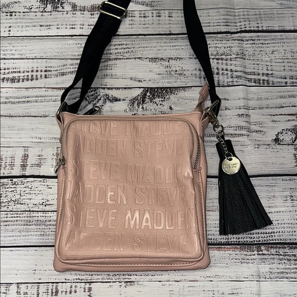Steve Madden Pink‎ Blush Crossbody Bag with Tassel - Picture 3 of 13